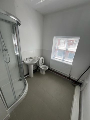 4 bedroom house share to rent - Photo 5