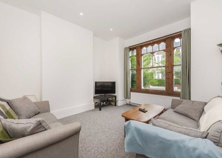 Kingscourt Road, SW16 1JA, London - Photo 2