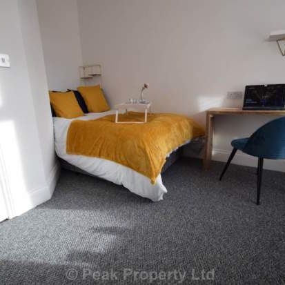 1 bedroom property to rent in Westcliff On Sea - Photo 1