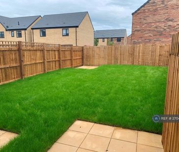 2 bedroom semi-detached house to rent - Photo 4