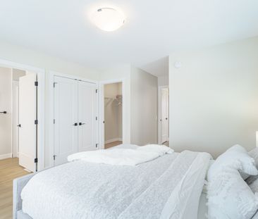 3-Bedroom Townhouse on 6951 25th Ave SW - Photo 6