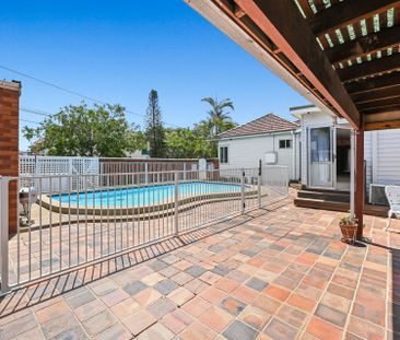 Single-Level Family Haven in Sought-After Monterey - Photo 1