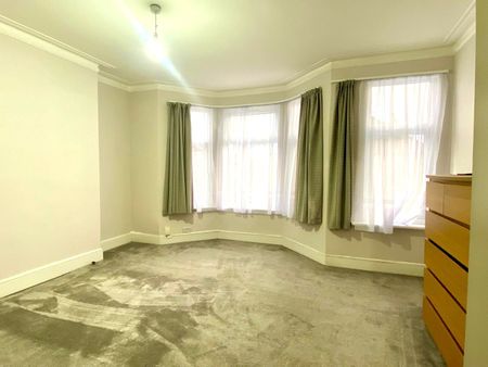 4 Bed Terraced House, Totterdown Street, SW17 - Photo 5