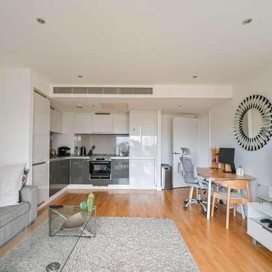 Landmark West Tower, Canary Wharf, E14 - Photo 1