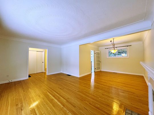 For Lease - 646 Iroquois Avenue, Hamilton, Ontario - Photo 1