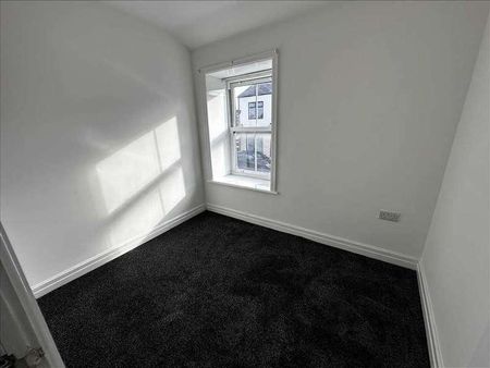 Market Street, Adlington, Adlington, PR7 - Photo 2