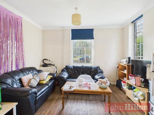 5 bedroom house share to rent - Photo 1