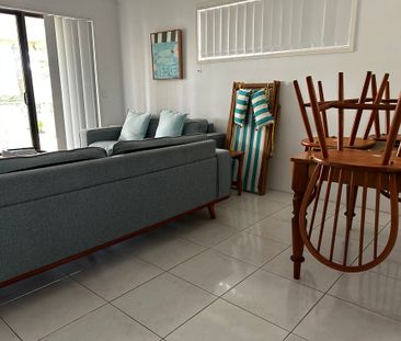 Mermaid Beach - Photo 2