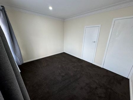 Modern Home Close to everything - Photo 2