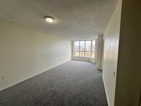 For Lease - 21 Overlea Boulevard Unit# 1101, Toronto, Ontario - Photo 3