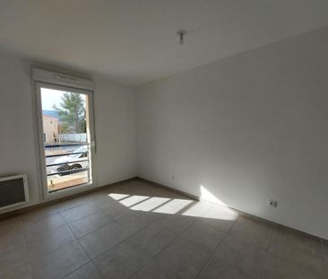 location Appartement T2 DE 39.26m² À BRIGNOLES - Photo 4