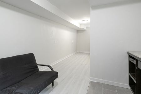 For Lease - 12 Northwood Crescent, Belleville, Ontario - Photo 4