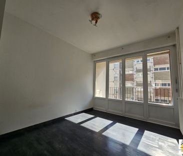 Location Appartement 4 pièces 81m² LE HAVRE 76600 - Photo 4