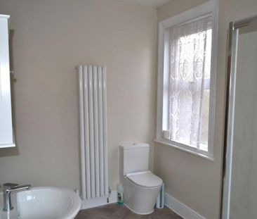 2 bedroom detached house to rent - Photo 3