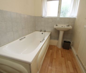 8 Bed Student Accommodation - Photo 4