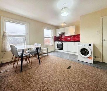 Bedford Road, Reading, Berkshire, RG1 - Photo 3