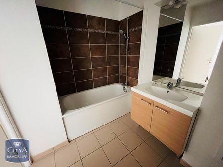 Location Appartement 3 pièces 58m² SEQUEDIN 59320 - Photo 4