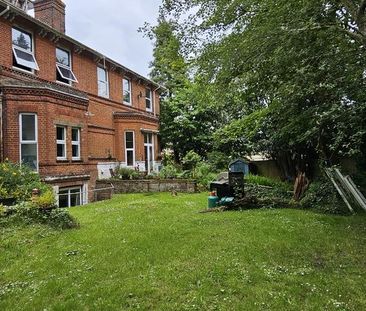 1 bedroom ground floor flat to rent - Photo 4