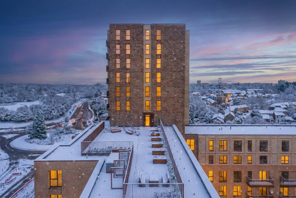 2 bedroom penthouse to rent - Photo 1