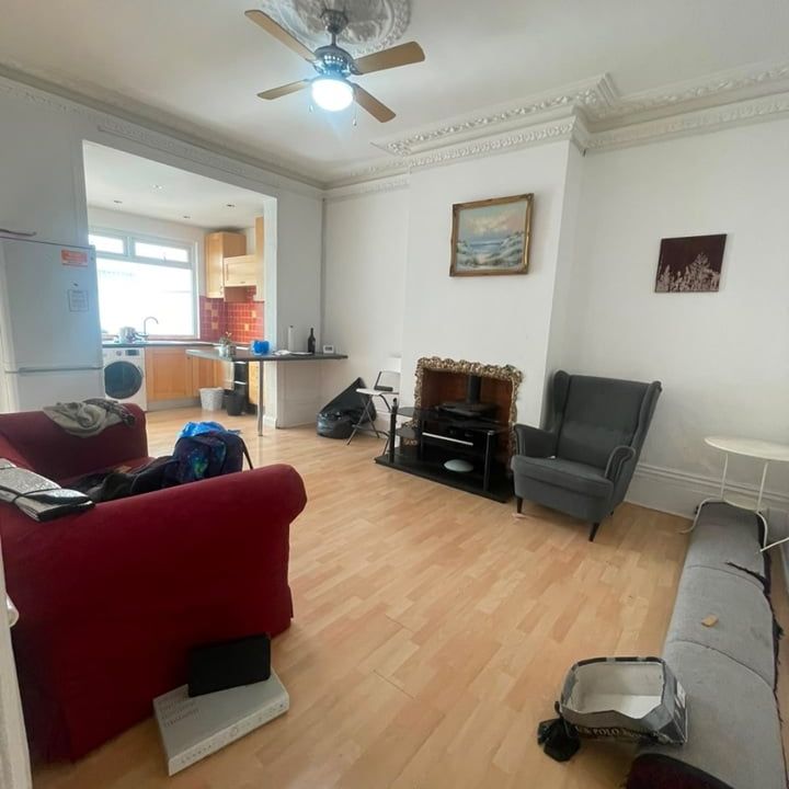 2 Bed Flat, Cameron Road, CR0 - Photo 1