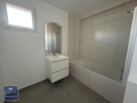 Location Appartement 3 pièces 66m² ANGERS 49000 - Photo 2