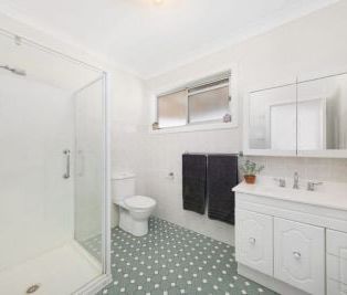 Family Home In Great Suburb! - Photo 5