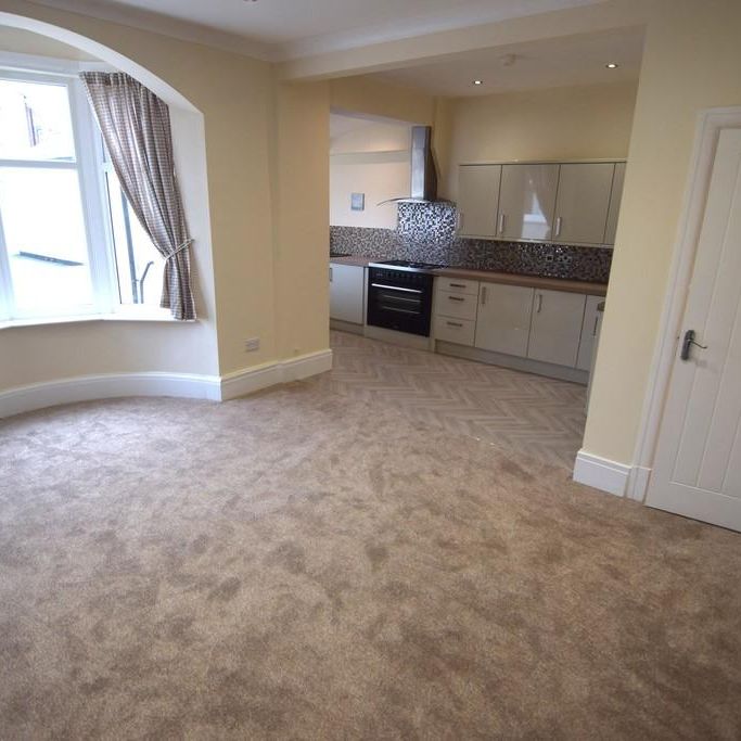 4 bedroom terraced house to rent - Photo 1