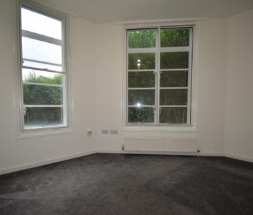 3 bedroom end of terrace house to rent - Photo 6