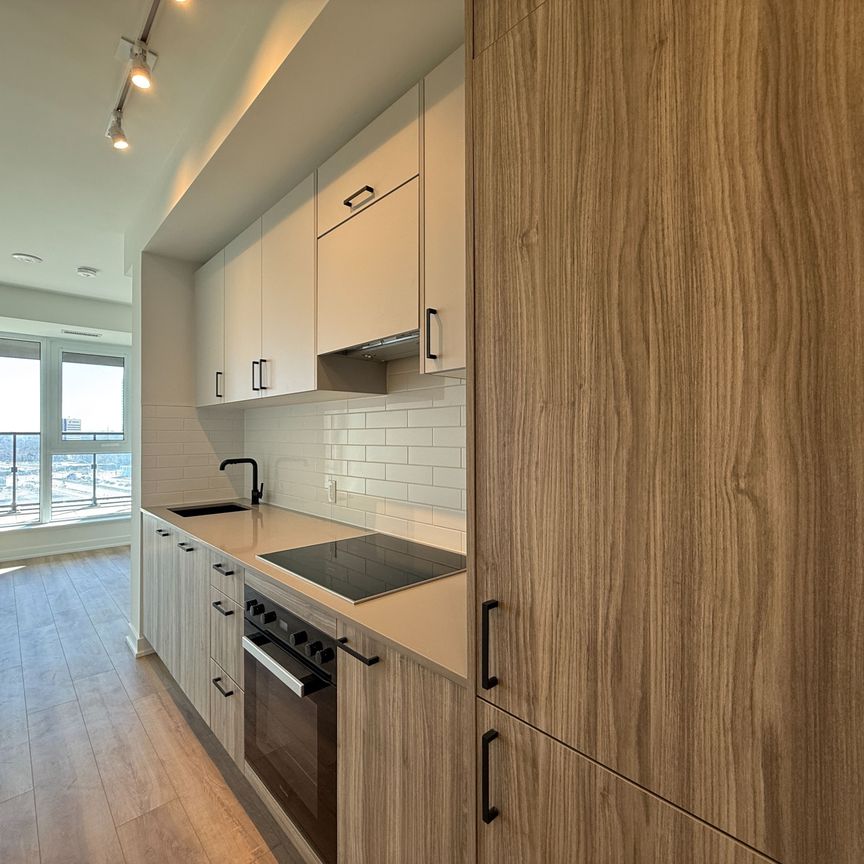 For Lease - 5 Quarrington Lane Unit# 908, Toronto, Ontario - Photo 1