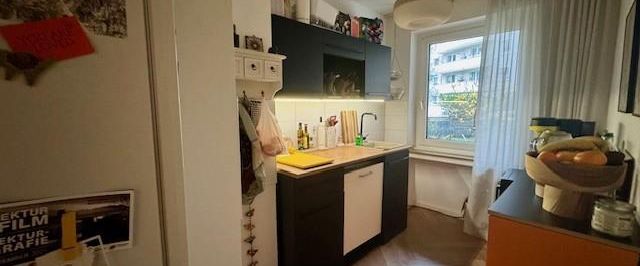 Schöne Erdgeschosswohnung mit modernem Bad ab dem 01.02.2026 - Photo 1