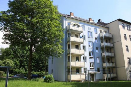 Bezugsfertige 3-Raum-Wohnung mit Balkon nahe Parkanlage - Foto 2