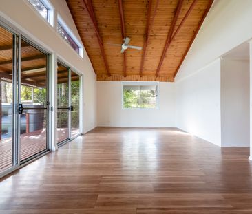 Lovely 2 bedroom cottage amongst the trees - Photo 3