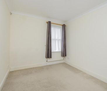 Devonshire House, Woodside Avenue, Woodside Park, London - Photo 5