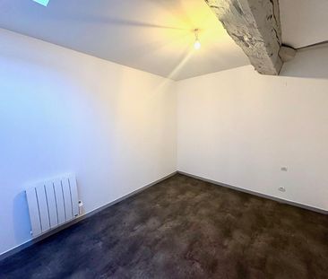 Location Appartement 3 pièces 63m² BORDEAUX 33800 - Photo 2