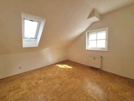 Charmante 3-Zimmerwohnung im Dachgeschoß in Wetzelsdorf - Photo 1
