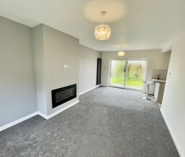 3 bedroom semi-detached house to rent - Photo 1