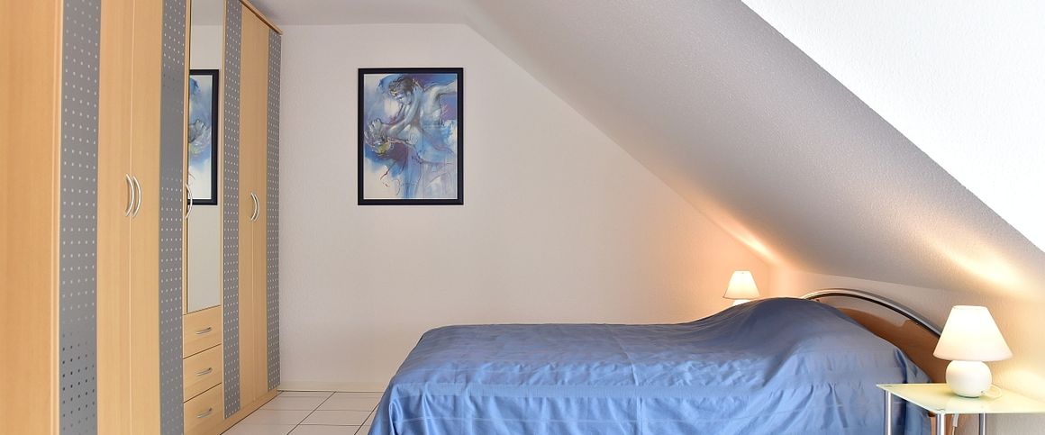 Miete inkl. Nebenkosten: 1.300 € pro Monat, plus Strom, inkl. Heizung - Photo 1