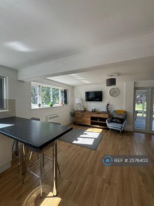 2 bedroom detached house to rent - Photo 1