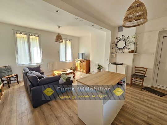 Location Appartement 2 pièces 45m² ST GENEST LERPT 42530 - Photo 1