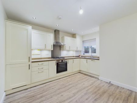 2 bedroom semi-detached house to rent - Photo 5