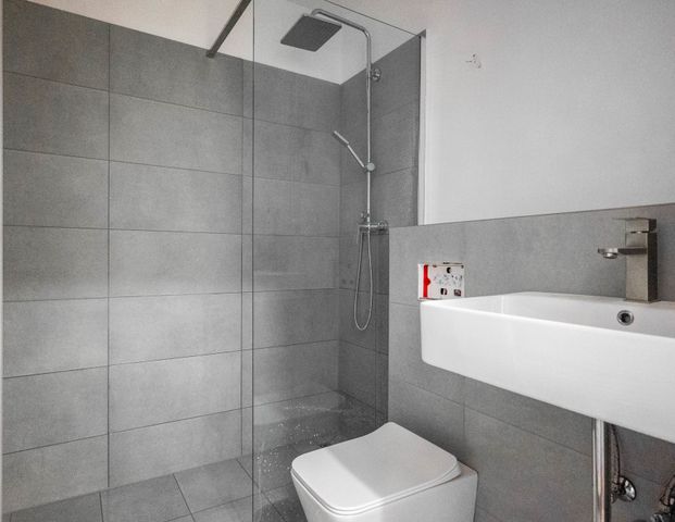 Top saniertes Appartement mit Einbauküche, Balkon & Fahrstuhl in ruhiger Lage von Bad Salzuflen - Foto 1