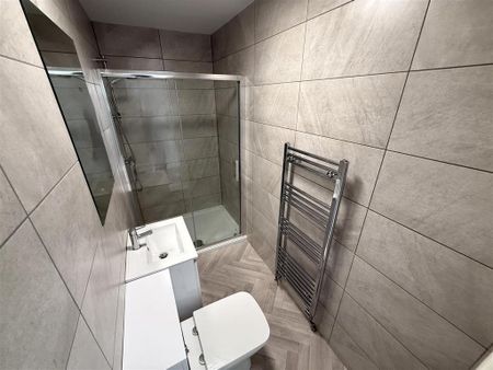 1 bedroom flat to rent - Photo 5