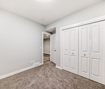 65 Lucas Way NW - Lower, Calgary - Photo 3