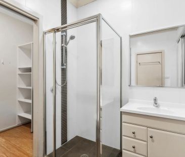 One Bedroom Apartment, Close to CBD - Photo 5