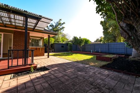 15 Kellaway Street, Mount Waverley - Photo 3