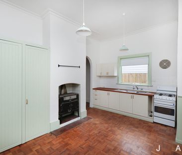 109 Williamstown Road, Seddon, Vic 3011 - Photo 6