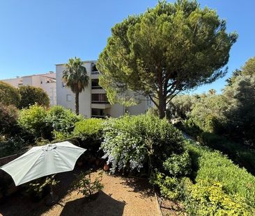 Location Appartement 4 pièces 81m² TOULON 83000 - Photo 6