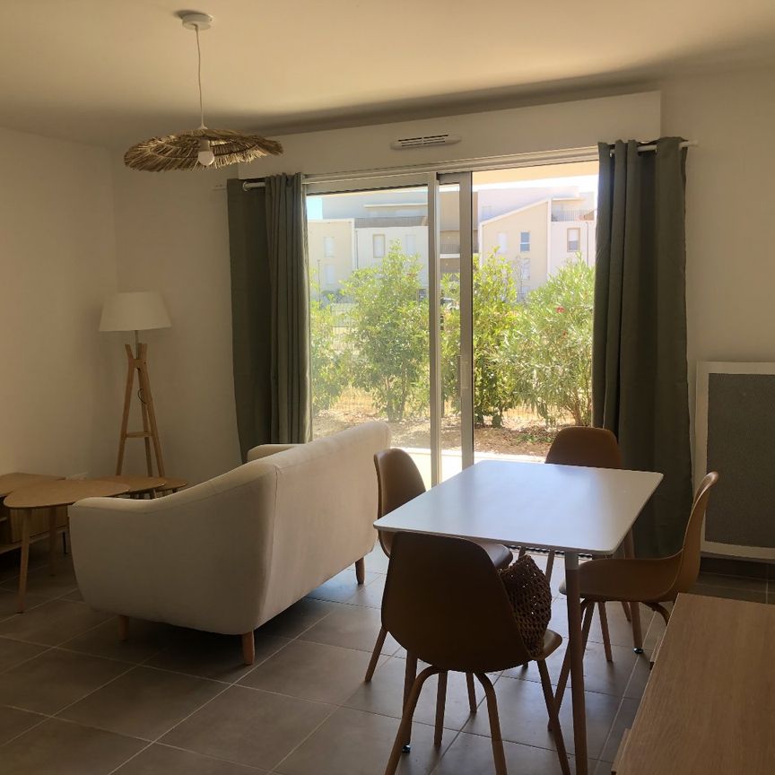 Location Appartement 2 pièces 42m² SAUVIAN 34410 - Photo 1