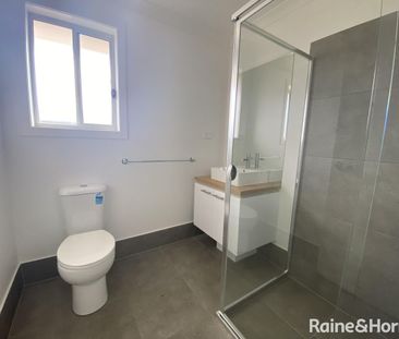 4 Bedroom Family Home - Photo 4