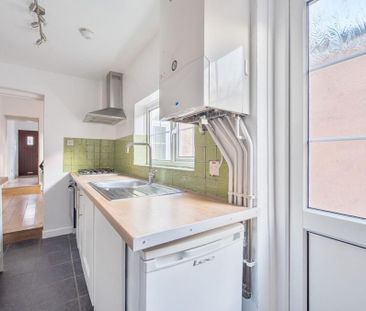 2 bedroom terraced house to rent - Photo 5